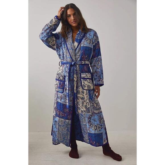 Free People Intimately In Your Dream Robe Purple Paisley Size XS - Picture 1 of 15